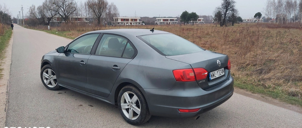 Volkswagen Jetta cena 21000 przebieg: 274000, rok produkcji 2013 z Warszawa małe 37